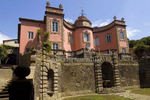 Luxury real estate | Villa Garzoni Pinocchio, Romolini Immobiliare | Finest Residences